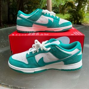 Nike Dunk Low SE 85 CUSTOMIZED Neptune Green DO9457-101 Women Sz 10-Men Sz 8.5